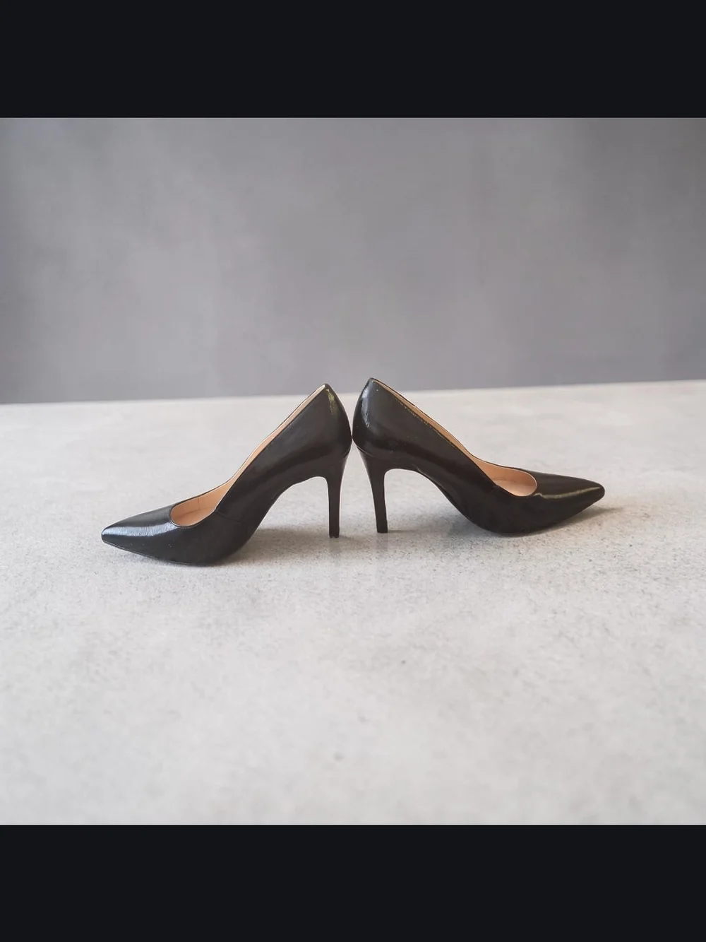 Jenn Ardor Black Pointed Toe Pumps